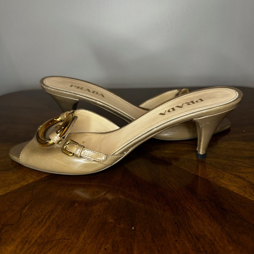Prada EU Size 38.5 US 7.5 Beige Open Toe Kitten Heel
